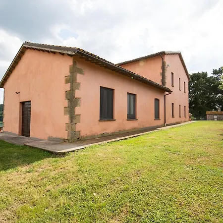 Di Mezzano Alloggio per agriturismo Valentano